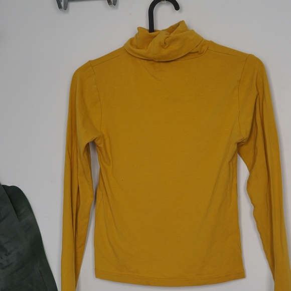American Apparel Turtleneck Mustard Top - Picture 2 of 4